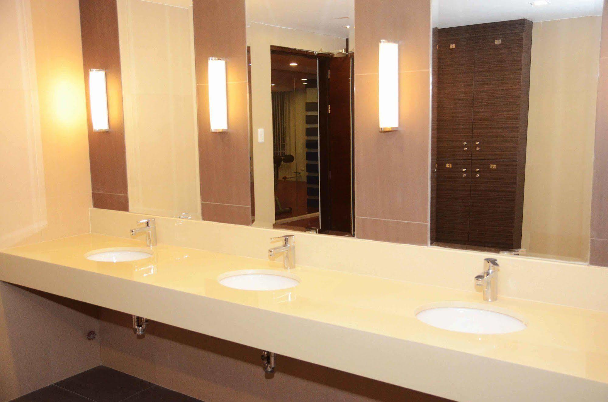 Stradella Hotel Pasig City Екстериор снимка